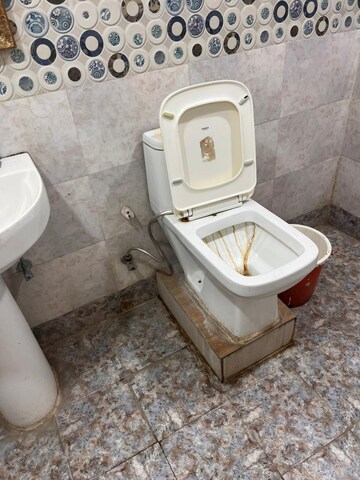 Bathroom in 2 BHK Apartment at Saya Gold Avenue, Vaibhav Khand – for Rent