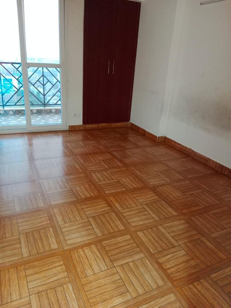 Room, saya-gold-avenue 2 Bedroom 1080 Sq.Ft. Apartment In Vaibhav Khand Ghaziabad 9621843