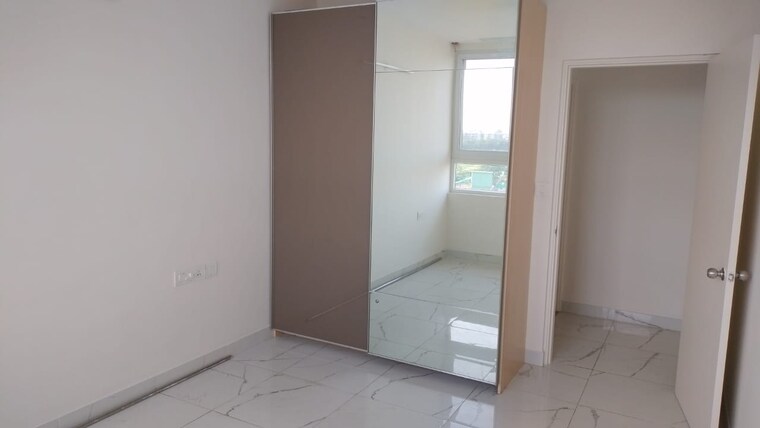 Room, mantri-lithos 3 Bedroom 1875 Sq.Ft. Apartment In Thanisandra Bangalore 9621855