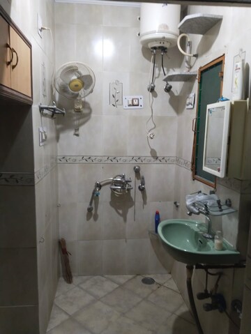Bathroom in 3 BHK Apartment at Janakpuri – for Rent