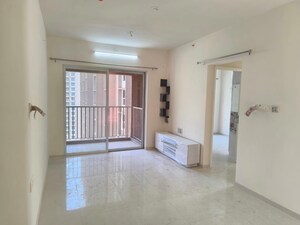 Room in 2 BHK Apartment at Kolte Patil Life Republic, Hinjewadi – for Rent