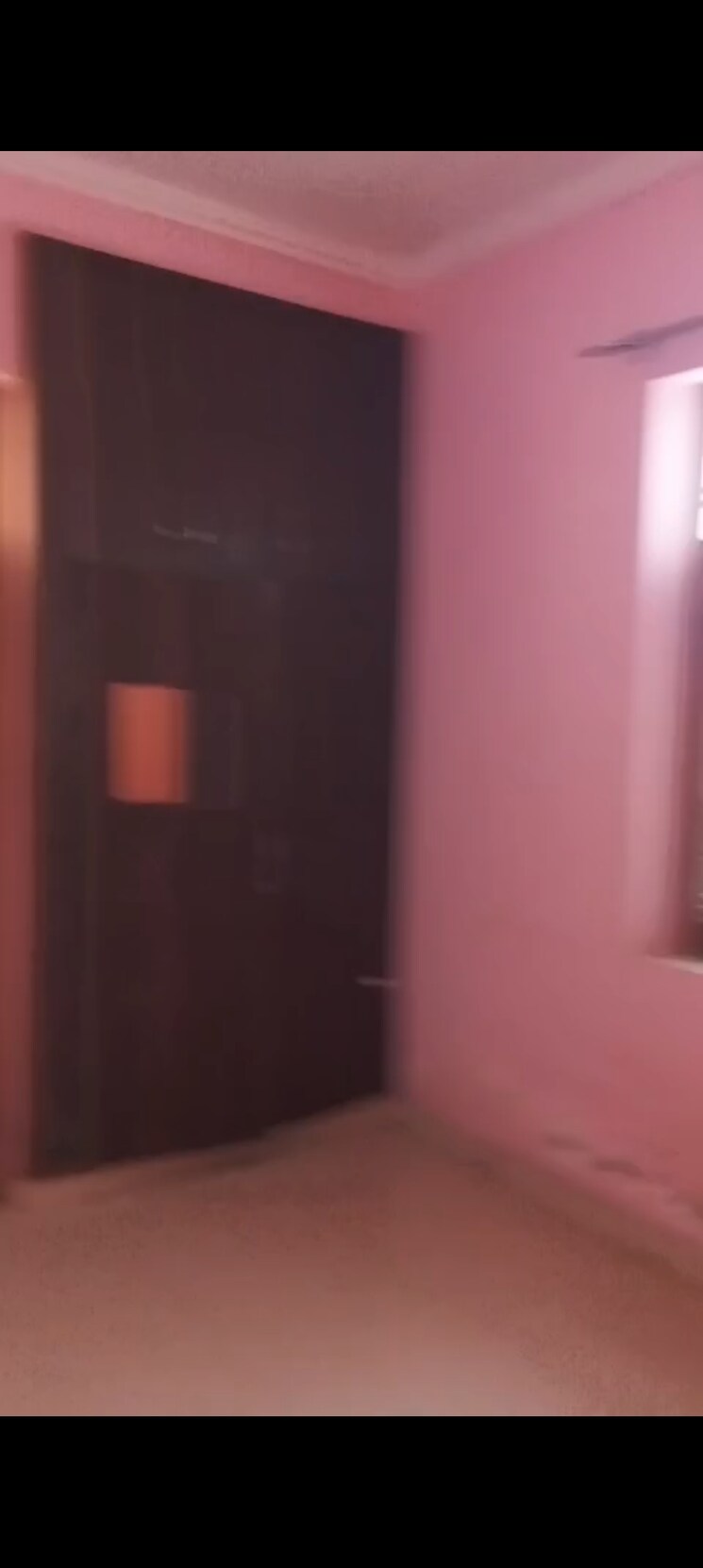 Room, gms road 2 Bedroom 1500 Sq.Ft. Independent House In Gms Road Dehradun 9622096