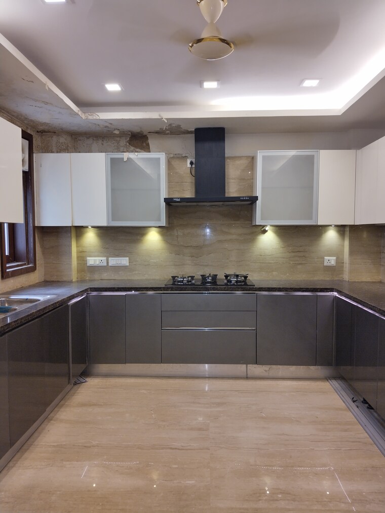 Kitchen, safdarjung enclave 4 Bedroom 4500 Sq.Ft. Apartment In Safdarjung Enclave Delhi 9622097