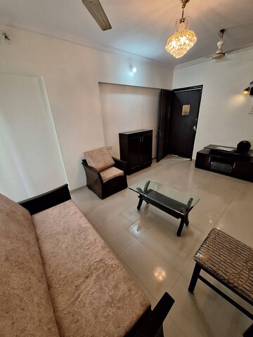 Living Room in 2 BHK Apartment at Azad Nagar – for Rent
