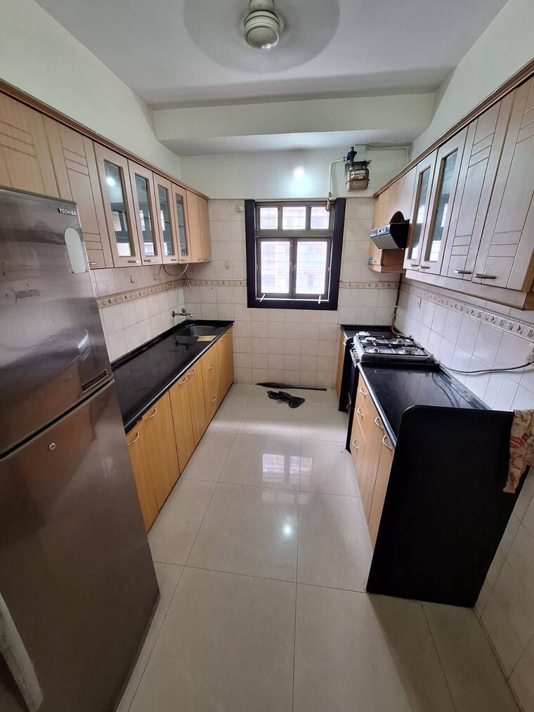 Kitchen, azad nagar 2 Bedroom 725 Sq.Ft. Apartment In Azad Nagar Mumbai 9622107