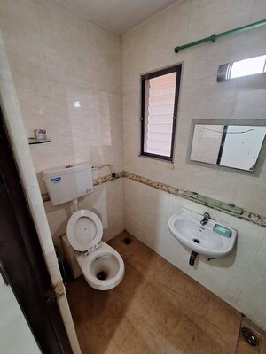 Bathroom in 2 BHK Apartment at Azad Nagar – for Rent