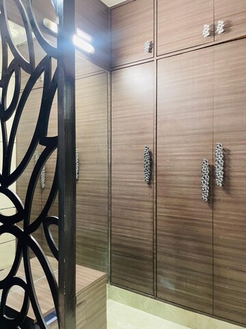 Furnished Amenities in 3 BHK Apartment at Motia Royal Estate, Lohgarh – for Rent