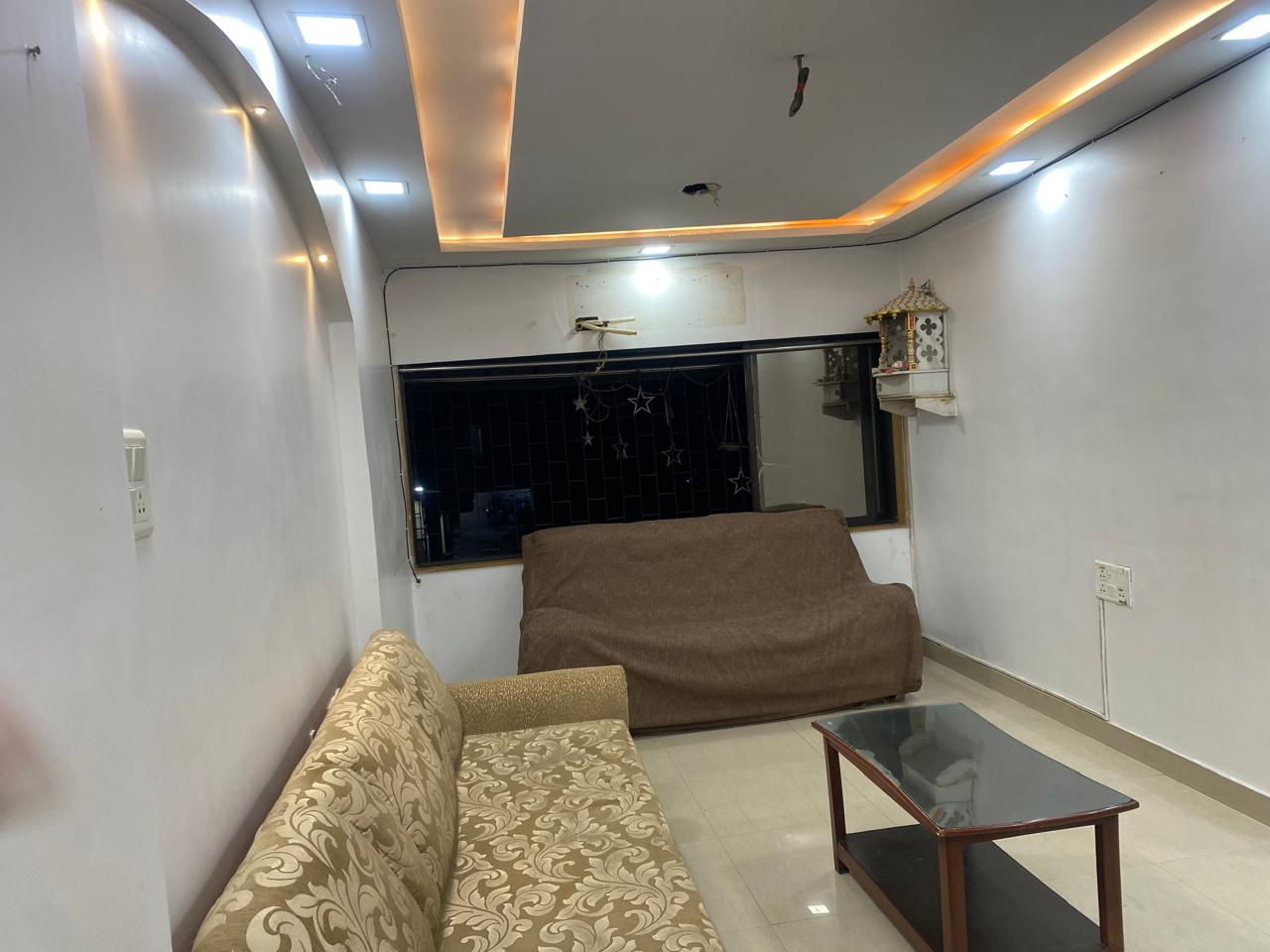 1 BHK Apartment For Rent in Dosti Eastern Bay