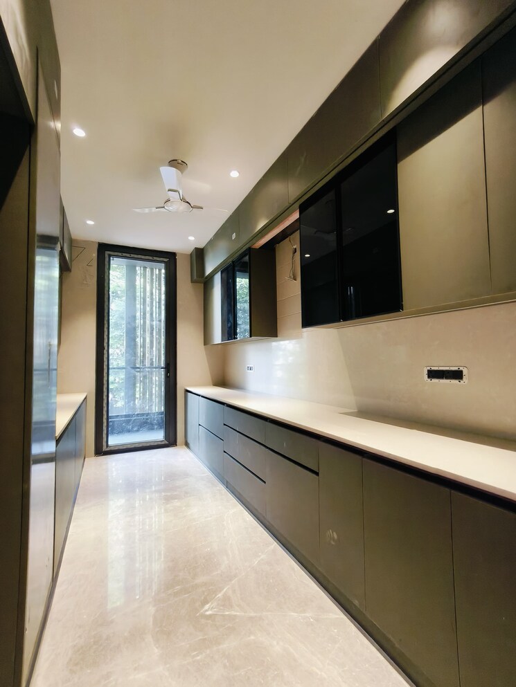 Kitchen, sushant lok i 4 Bedroom 2700 Sq.Ft. Builder Floor In Sushant Lok I Gurgaon 9622228