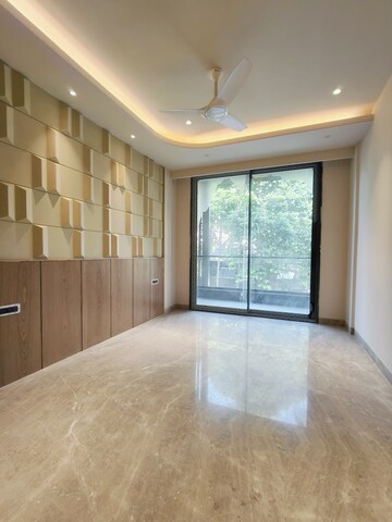 Room in 4 BHK Builder Floor at Sushant Lok I – for Sale