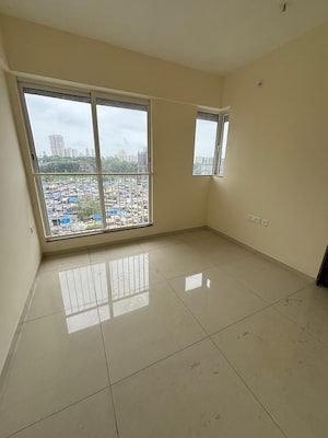 Room in 1 BHK Apartment at Godrej Nest Kandivali, Kandivali East – for Rent
