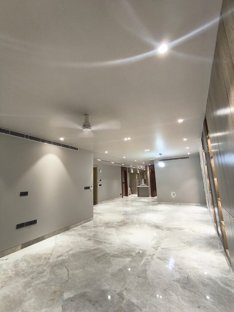 Room, sector 55 4 Bedroom 4500 Sq.Ft. Builder Floor In Sector 55 Gurgaon 9622289