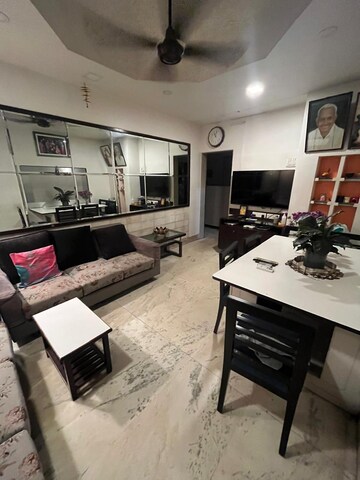 Living Room in 2 BHK Apartment at Mahim West – for Rent