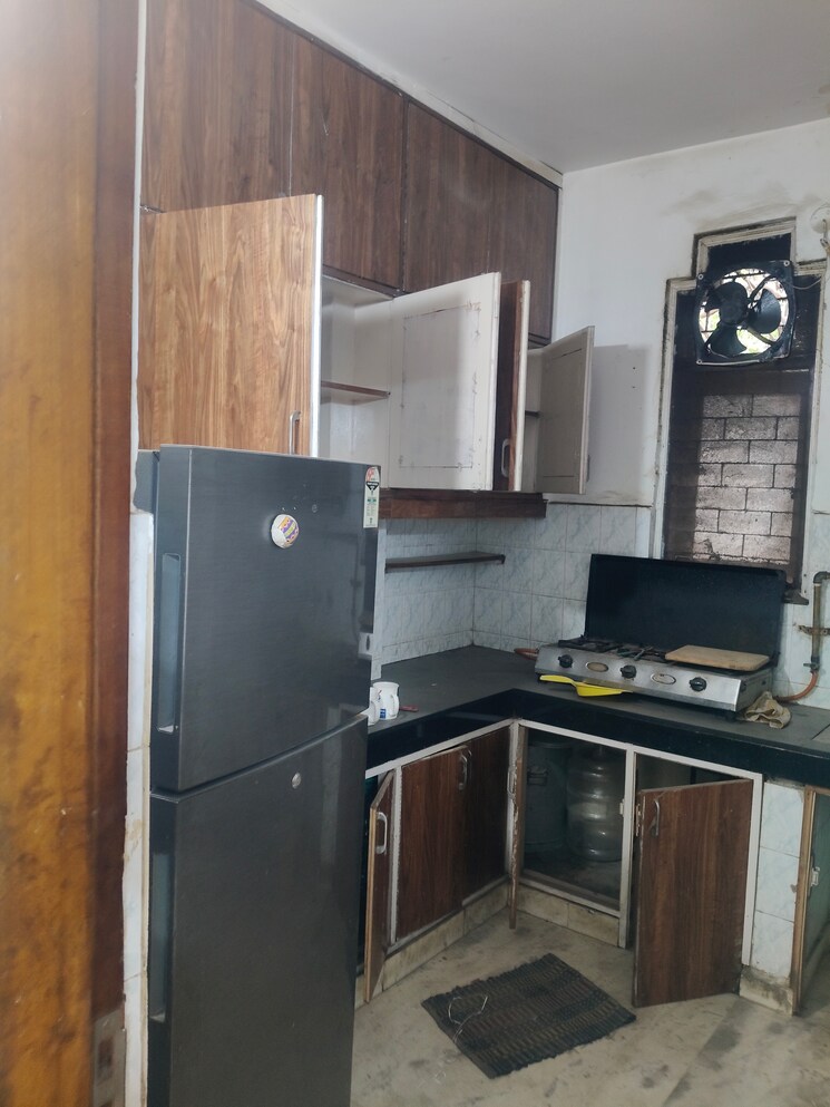 Kitchen, bhogal 2 Bedroom 900 Sq.Ft. Builder Floor In Bhogal Delhi 9622398