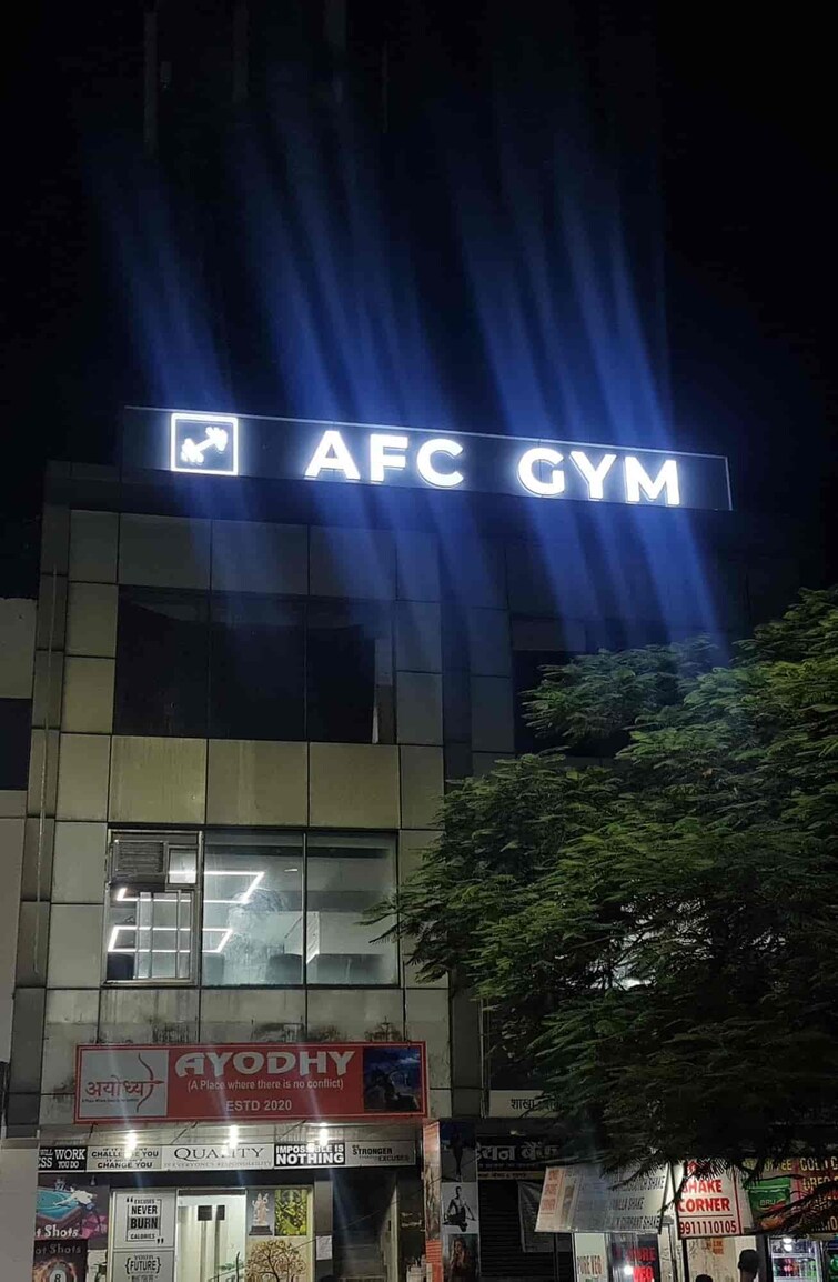 Cover Image, sector 4 Commercial Showroom 164 Sq.Yd. In Sector 4 Gurgaon 9622417