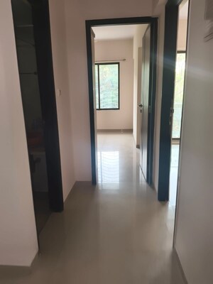  2 BHK Apartment at Veena Saaz, Kandivali East – for Rent