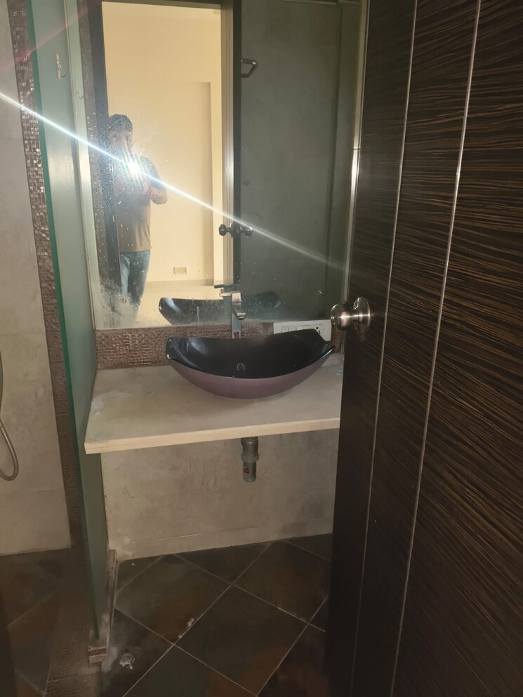 Bathroom, veena-saaz 2 Bedroom 1160 Sq.Ft. Apartment In Kandivali East Mumbai 9622401