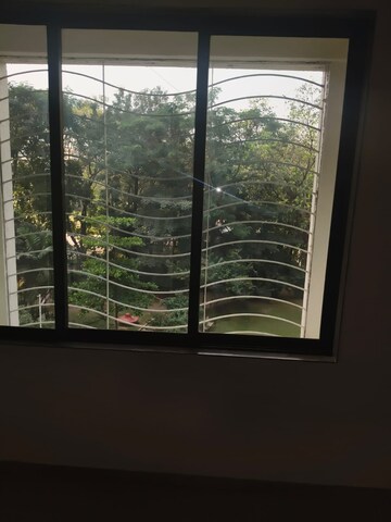  2 BHK Apartment at Veena Saaz, Kandivali East – for Rent