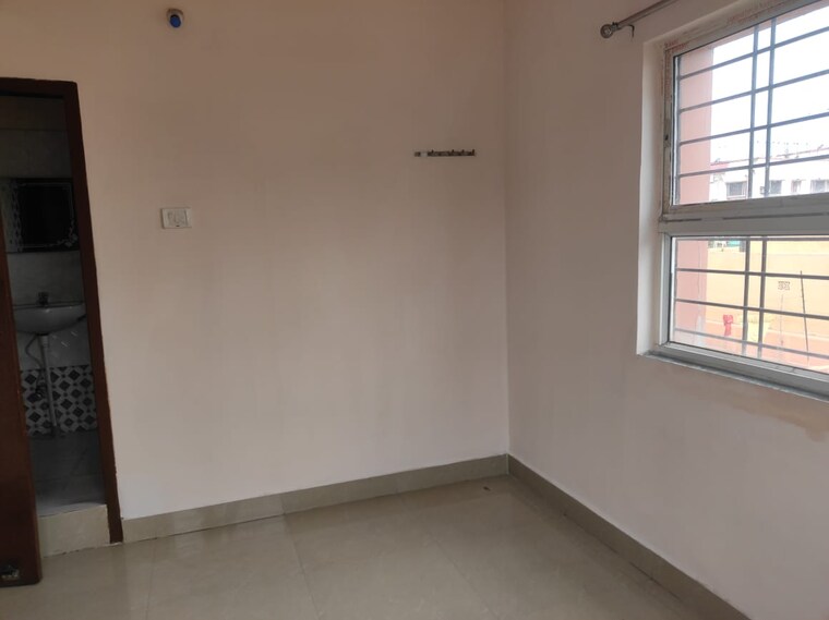 Room, sakchi 2 Bedroom 1000 Sq.Ft. Apartment In Sakchi Jamshedpur 9622386