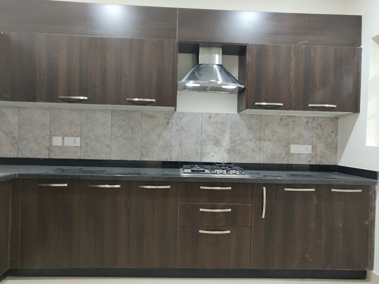 3 BHK + Pooja Room Apartment For Rent in Mahindra Windchimes