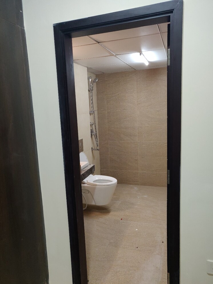 Bathroom, mahindra-windchimes 3 Bedroom 1792 Sq.Ft. Apartment In Bannerghatta Road Bangalore 9622565