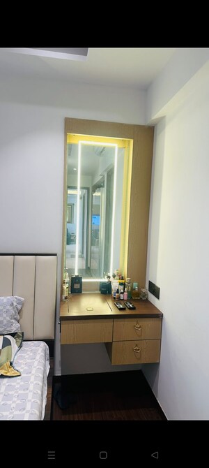 Furnished Amenities in 2 BHK Apartment at Kalpataru Paramount, Kapur Bawdi – for Sale