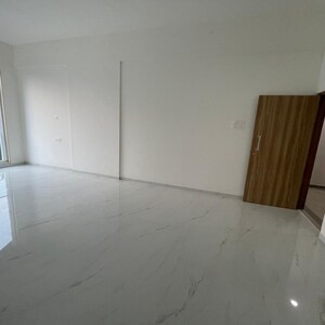 Room in 3 BHK Apartment at New Saket Apartment, Hasmukh Nagar – for Sale