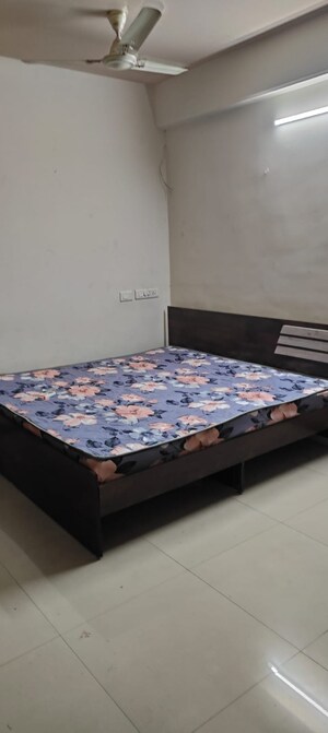 Bedroom in 3 BHK Apartment at Pinnacle Brook Side, Bavdhan – for Rent