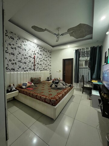 Bedroom in 3 BHK Apartment at Royale Gardens Premium, Patiala Road – for Rent