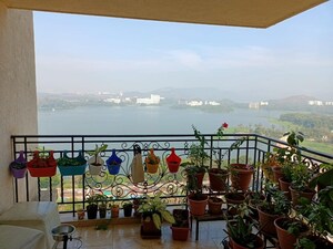 4 BHK Apartment – Entrance View at Hiranandani Garden Ambrossia, Powai - for Sale