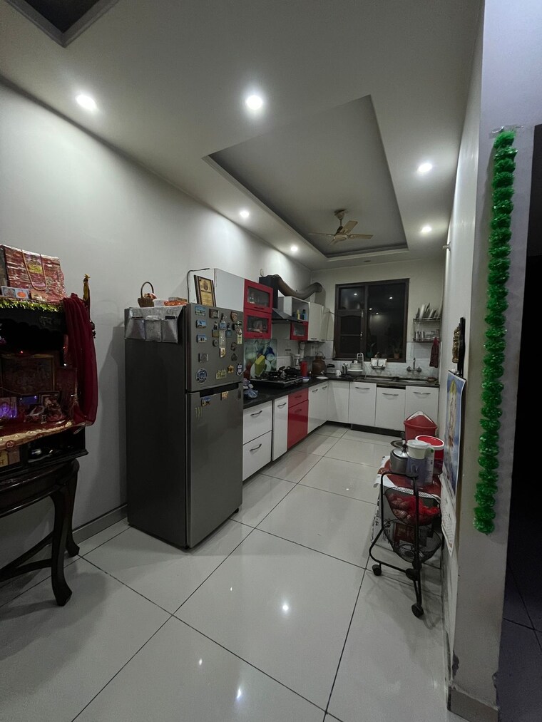 Kitchen, royale-gardens-premium 3 Bedroom 1550 Sq.Ft. Apartment In Patiala Road Zirakpur 9622595