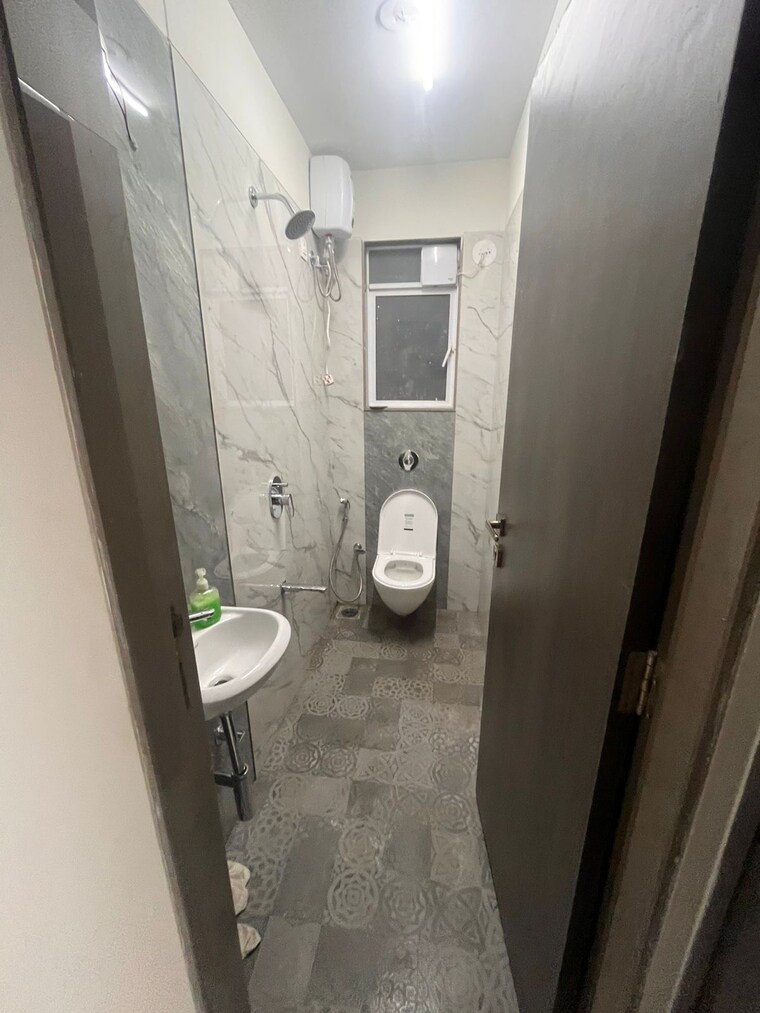 Bathroom, adityaraj-shivraj 2 Bedroom 533 Sq.Ft. Apartment In Vikhroli East Mumbai 9622568