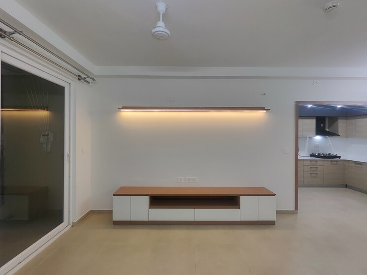 Room, bhartiya-nikoo-homes-phase-2 2 Bedroom 1080 Sq.Ft. Apartment In Thanisandra Main Road Bangalore 9622586