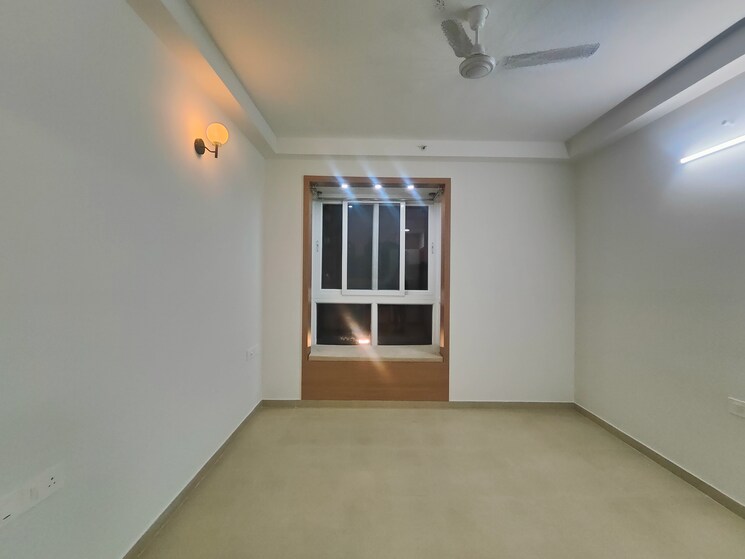 Room, bhartiya-nikoo-homes-phase-2 2 Bedroom 1080 Sq.Ft. Apartment In Thanisandra Main Road Bangalore 9622586