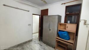 Room in 2 BHK Builder Floor at Khirki Extension – for Rent