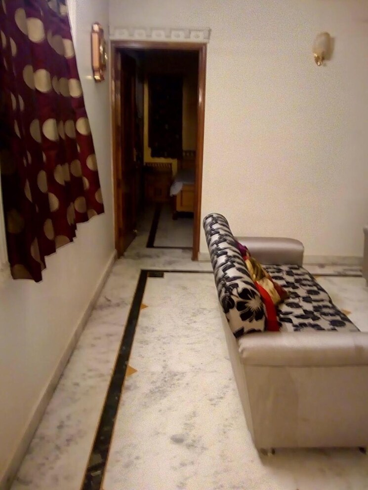 Living Room, jangpura 2 Bedroom 2000 Sq.Ft. Builder Floor In Jangpura Delhi 9622619