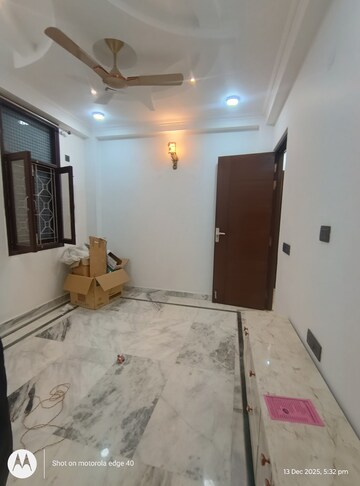 Furnished Amenities in 4 BHK Builder Floor at Malviya Nagar – for Sale