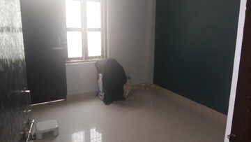 2 BHK Apartment For Rent in Sigra