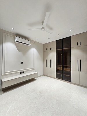 Building Lobby in 4 BHK Builder Floor at Ansal Api Versalia 2, Sector 67a – for Sale