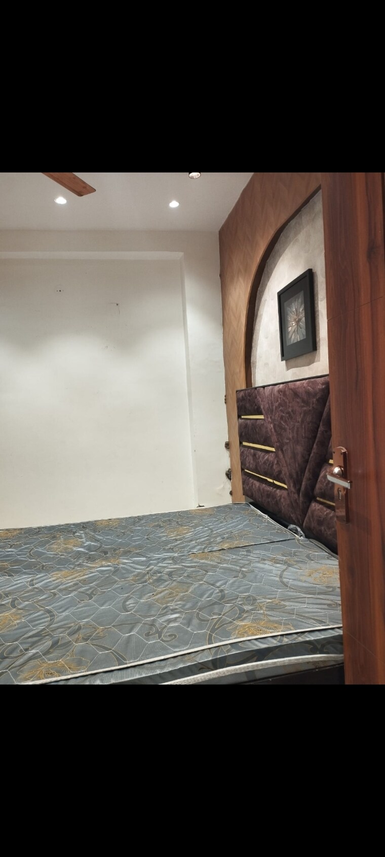 Other, kanha-apartments-indirapuram 2 Bedroom 950 Sq.Ft. Builder Floor In Shakti Khand 2 Ghaziabad 9622644