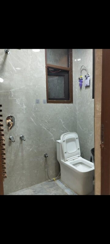 Bathroom in 2 BHK Builder Floor at Kanha Apartments Indirapuram, Shakti Khand 2 – for Rent