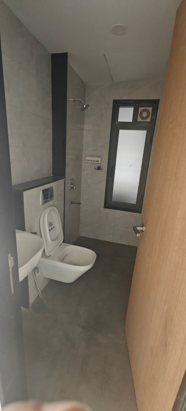 Bathroom, lodha-vista 2 Bedroom 700 Sq.Ft. Apartment In Lower Parel Mumbai 9622688