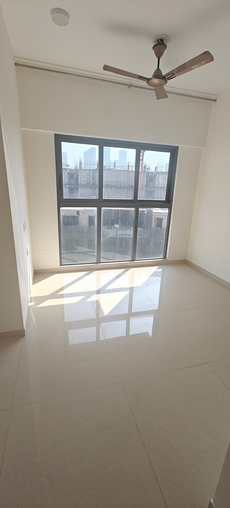 Room, lodha-vista 2 Bedroom 700 Sq.Ft. Apartment In Lower Parel Mumbai 9622688