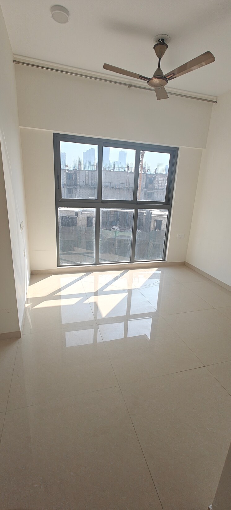 Room, lodha-vista 2 Bedroom 700 Sq.Ft. Apartment In Lower Parel Mumbai 9622688