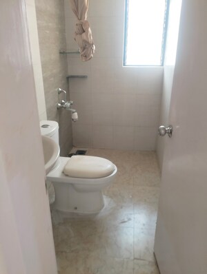 Bathroom in 3 BHK Apartment at Raheja Vistas Phase 3, Mohammadwadi – for Rent