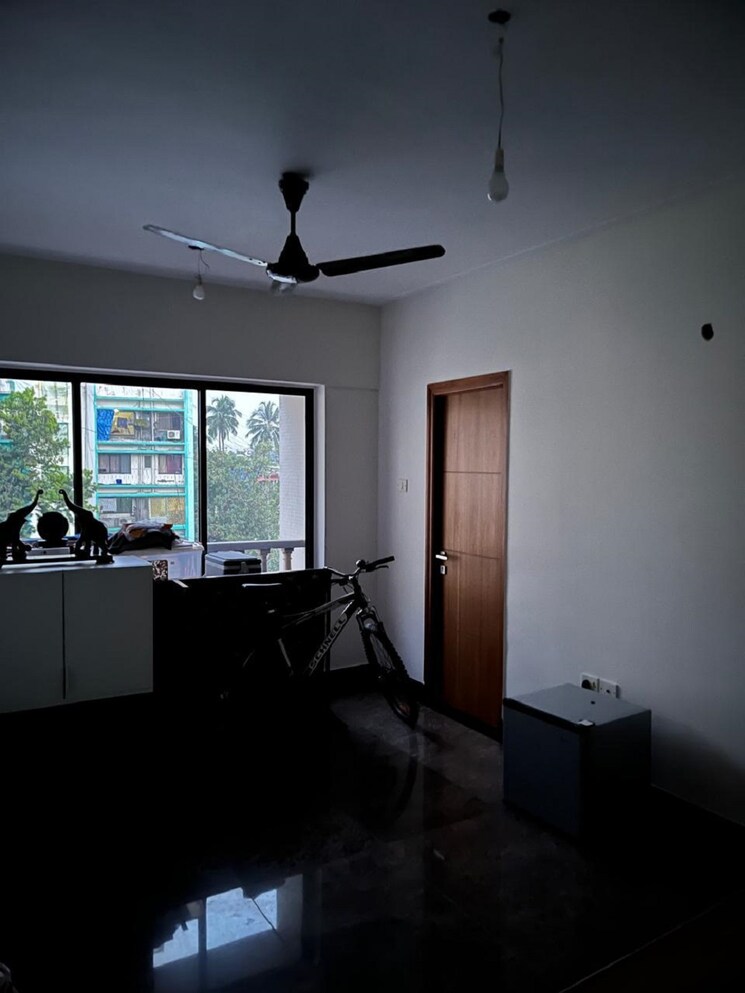 Living Room, bandra west 2 Bedroom 700 Sq.Ft. Apartment In Bandra West Mumbai 9622700