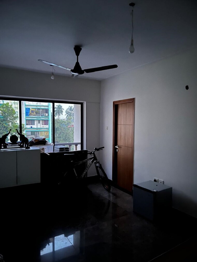 Living Room, bandra west 2 Bedroom 700 Sq.Ft. Apartment In Bandra West Mumbai 9622700