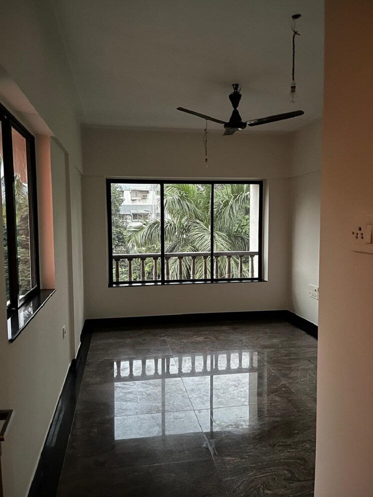 Room, bandra west 2 Bedroom 700 Sq.Ft. Apartment In Bandra West Mumbai 9622700