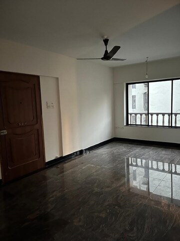 2 BHK Apartment For Rent in Bandra West