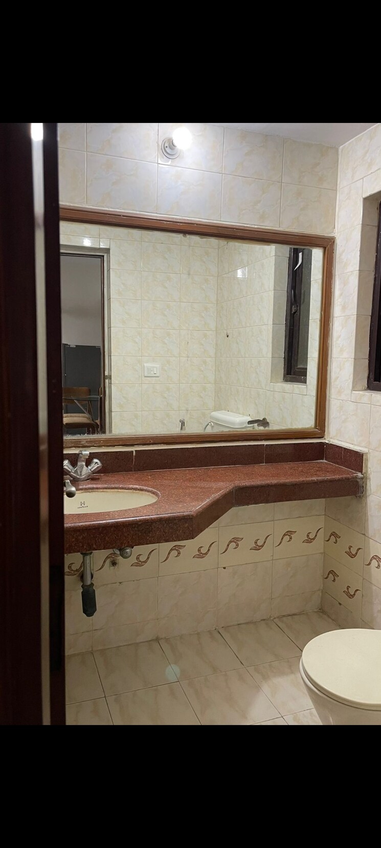 Attached Bathroom, sector 2 1 Bedroom 770 Sq.Ft. Apartment In Sector 2 Gurgaon 9622709